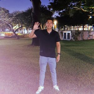 Meet your Posher, Justin